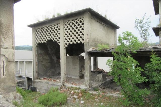 #8189 Area edificabile con ex cementificio in vendita - foto 4