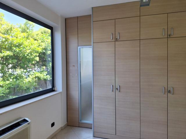 #2536307 AFFITTO - Palazzina uffici indipendente ristrutturata con parcheggio in vendita - foto 3