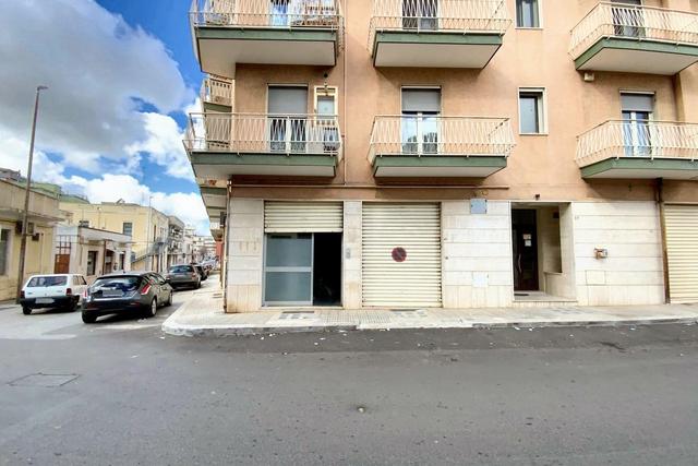 #23386 Abitazione da destinare ad uso artigianale-commerciale in vendita - foto 1