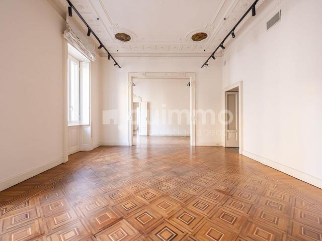 Edifici direzionali in vendita