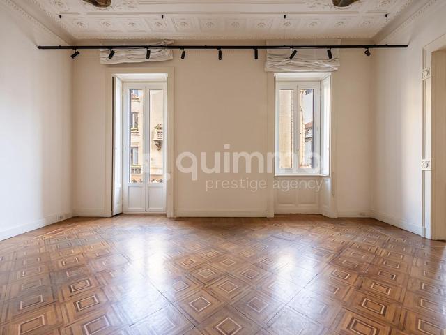 Edifici direzionali in vendita