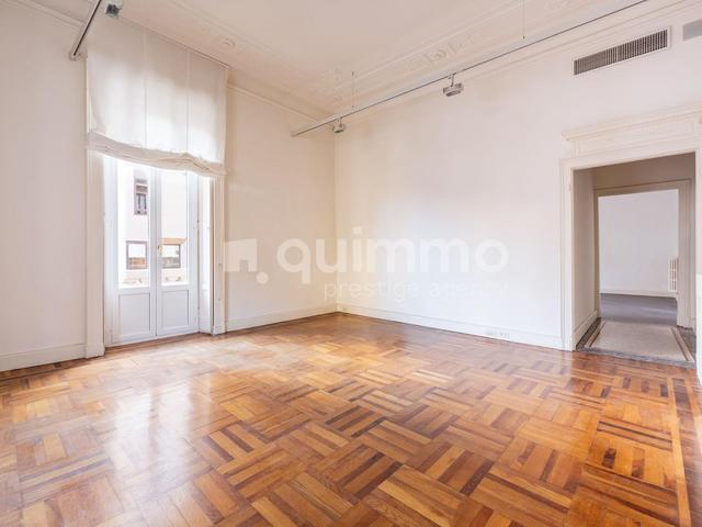 Edifici direzionali in vendita