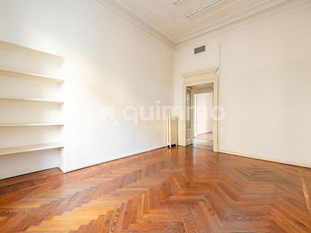 Edifici direzionali in vendita