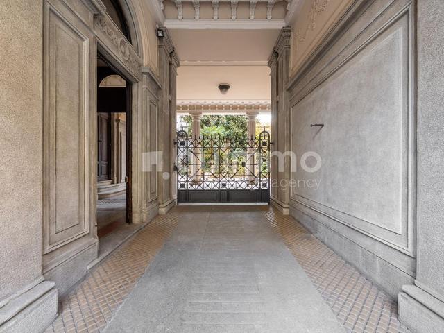 Edifici direzionali in vendita