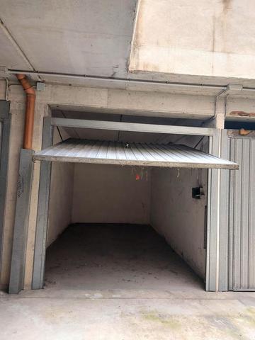 Garage in vendita