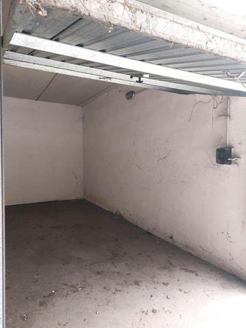 Garage in vendita
