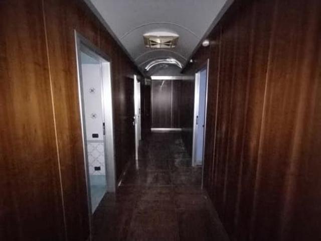 #2639239 Ampio ufficio con posto auto e corte in vendita - foto 9
