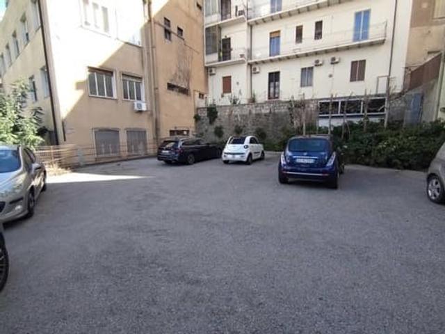 Grandi dimensioni in vendita
