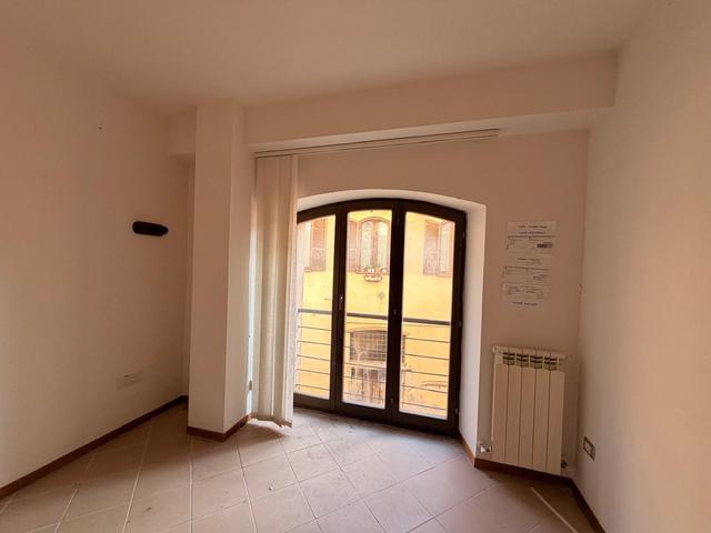 Grandi dimensioni in vendita