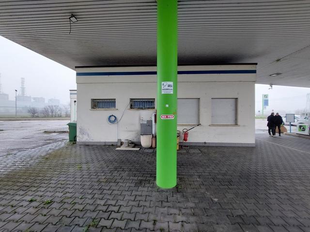 Negozi in vendita