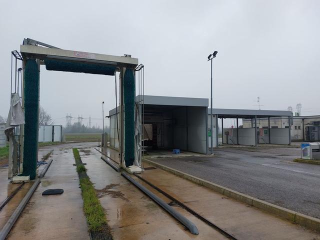 #2536596 Stazione di servizio con bar e autolavaggio in vendita - foto 10