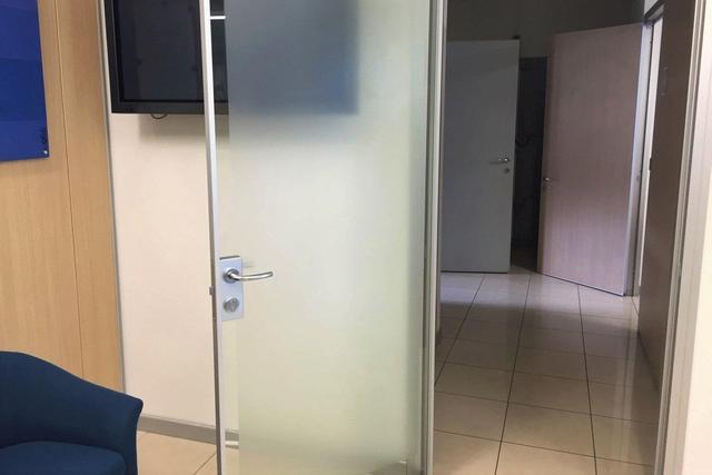 #19671 Locale libero nel centro del paese ex istituto di credito in vendita - foto 4