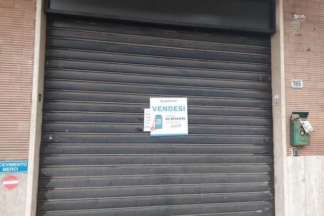 Negozi in vendita