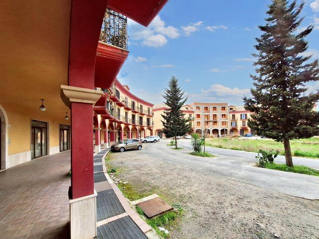 Negozi in vendita