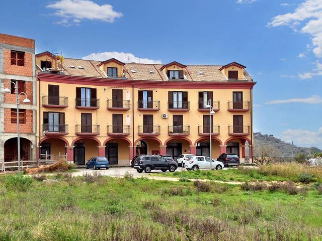 Negozi in vendita