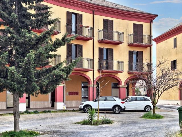 Negozi in vendita