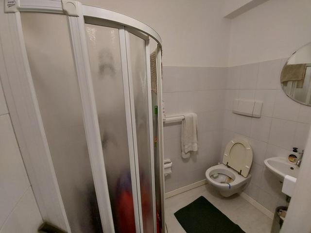 Negozi in vendita