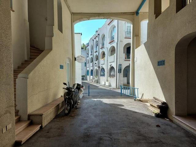 Negozi in vendita