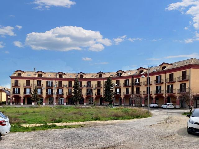 Negozi in vendita