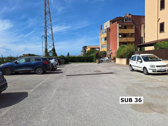 Posti auto in vendita