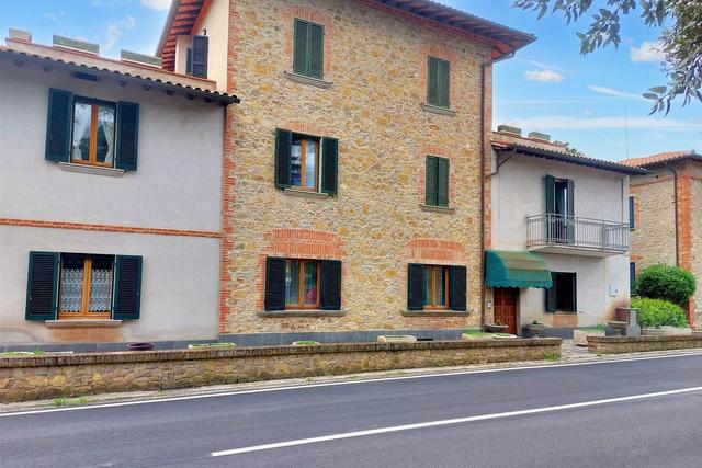 Palazzi in vendita