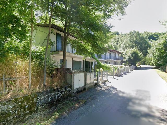 Garage in vendita