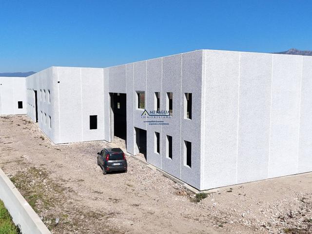 Stabilimenti produttivi in vendita