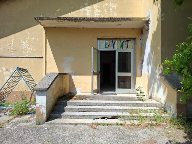 Scuole in vendita