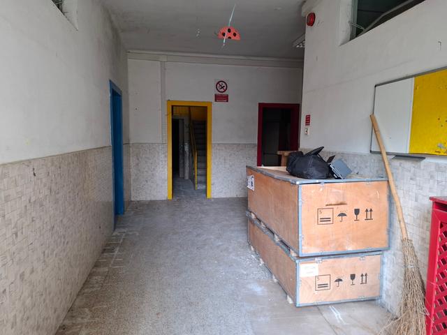 Scuole in vendita