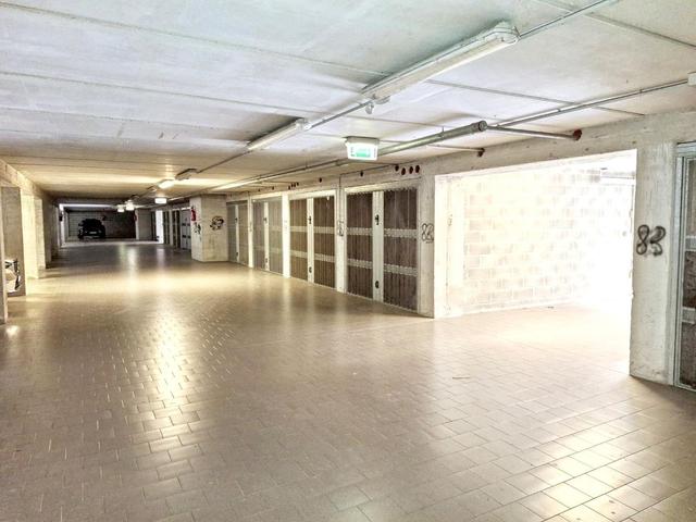 Garage in vendita