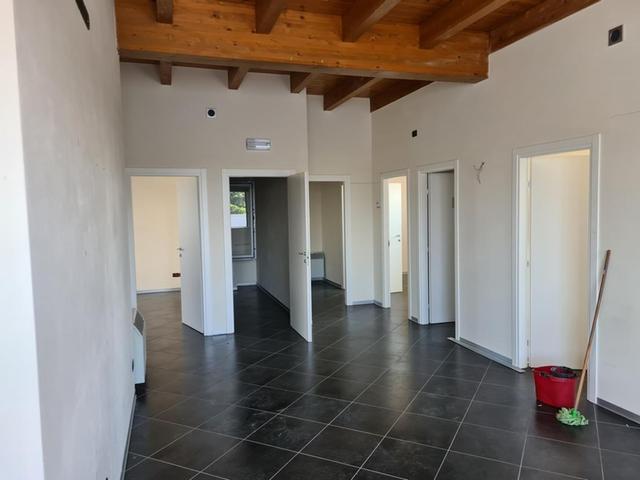 #13244 Due negozi ex centri medici in vendita - foto 12