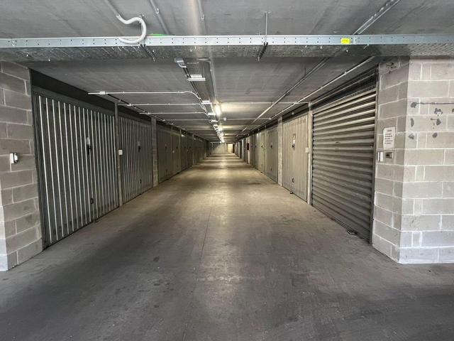 Garage in vendita