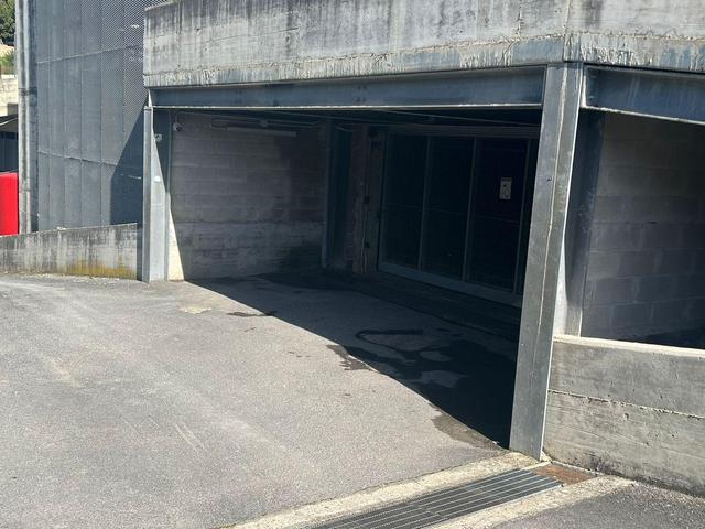 Garage in vendita