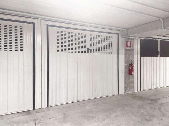Garage in vendita