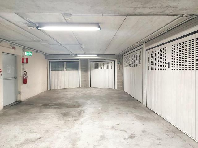 Garage in vendita
