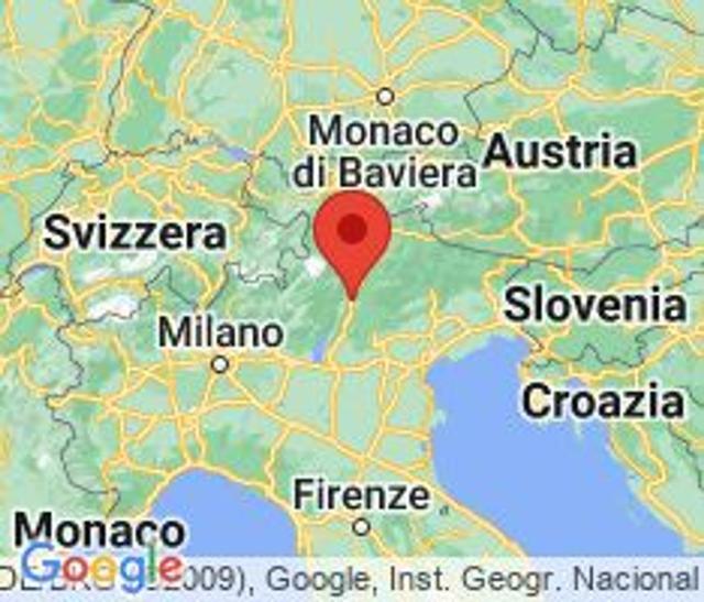 #22084 Negozio con posti auto in vendita - foto 8