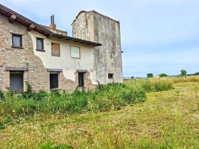 Rustici e casali in vendita