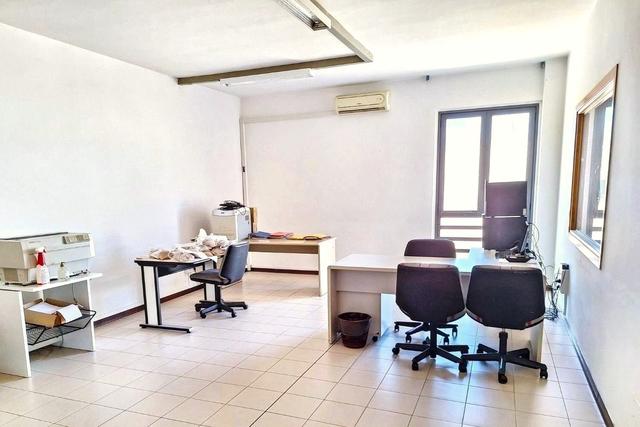 #2536059 Complesso artigianale con cortile e pertinenze in vendita - foto 3