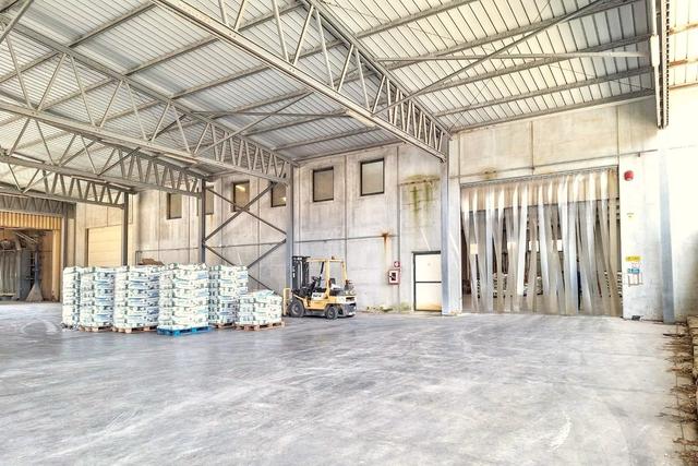 #2536059 Complesso artigianale con cortile e pertinenze in vendita - foto 9