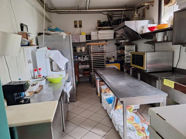 Complessi commerciali in vendita