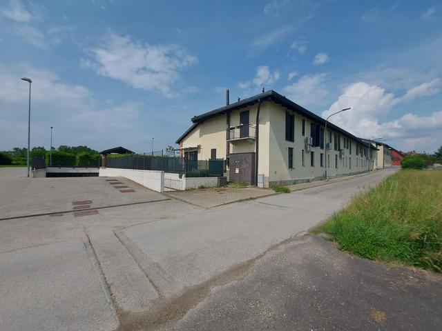 Garage in vendita