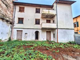 Palazzi in vendita