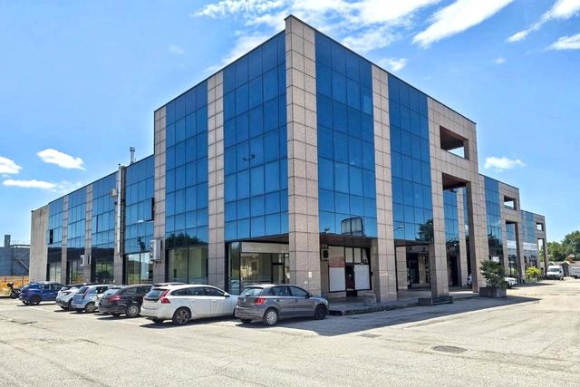 Studi privati in vendita