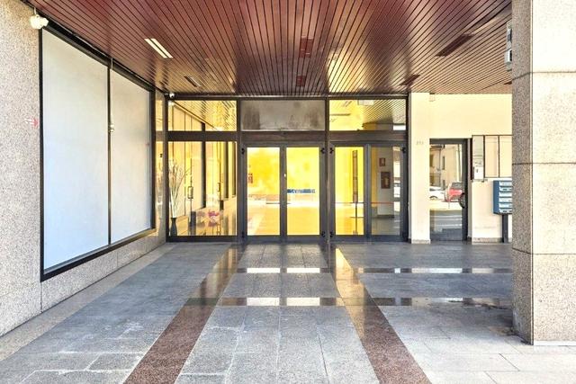 #2536689 Due uffici e tre box auto in edificio pluriuso in vendita - foto 12