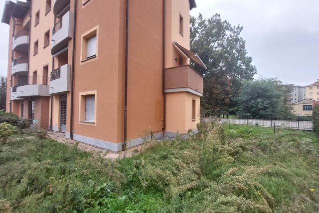 Negozi in vendita