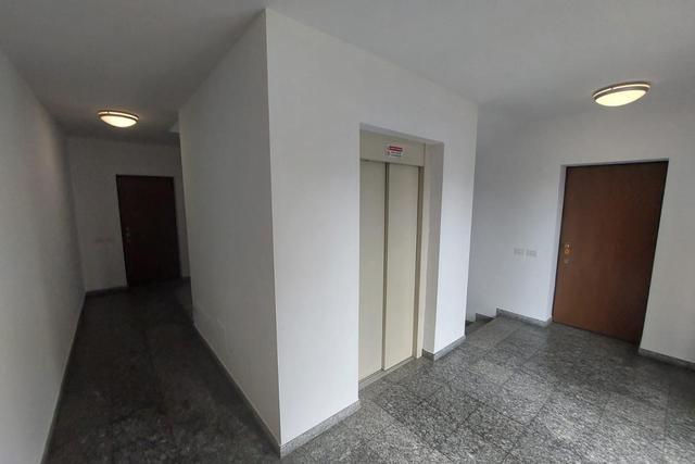 Negozi in vendita