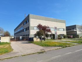 Capannoni artigianali in vendita