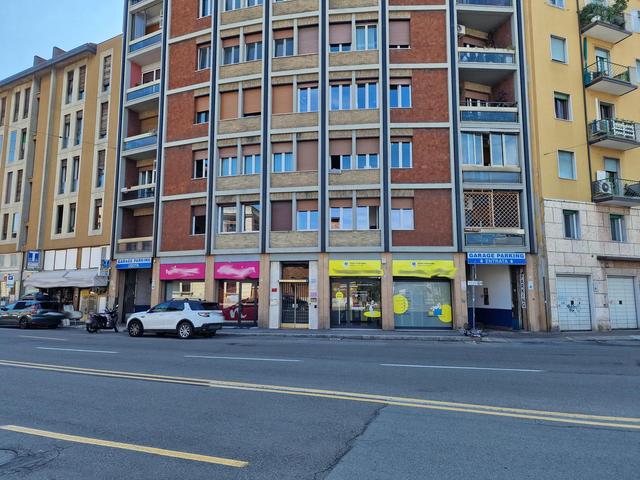 Garage in vendita