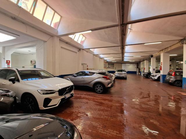 Garage in vendita