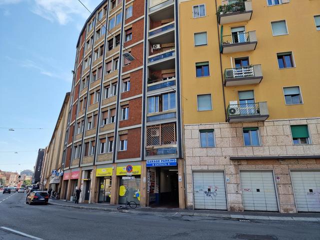 Garage in vendita